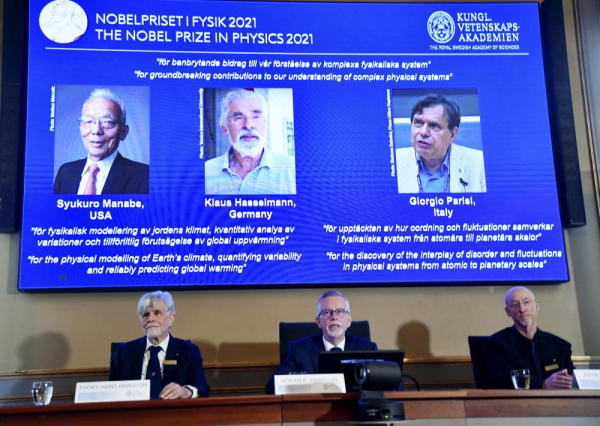 Nobel Vật lý 2021 xướng tên 3 nhà khoa học  -0