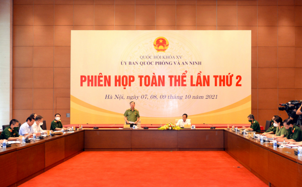 Thẩm tra Báo cáo về kết quả thực hiện nhiệm vụ, ngân sách quốc phòng, an ninh năm 2021 -0