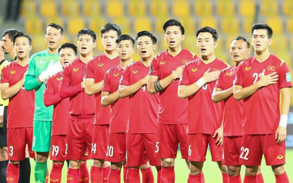 Đội tuyển Việt Nam: Nếu bạn là fan hâm mộ của đội tuyển Việt Nam, hãy nhanh chân đến với hình ảnh này để được thấy những khoảnh khắc đầy cảm xúc của các cầu thủ cùng chiến thắng của đội tuyển trong những trận đấu hấp dẫn.