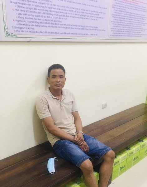 Qua xử phạt hành chính, CSGT Bắc Ninh phát hiện đường dây làm giả giấy tờ  -0