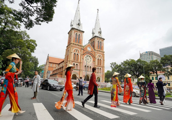 Du lịch TP Hồ Chí Minh tìm hướng đi mới -0