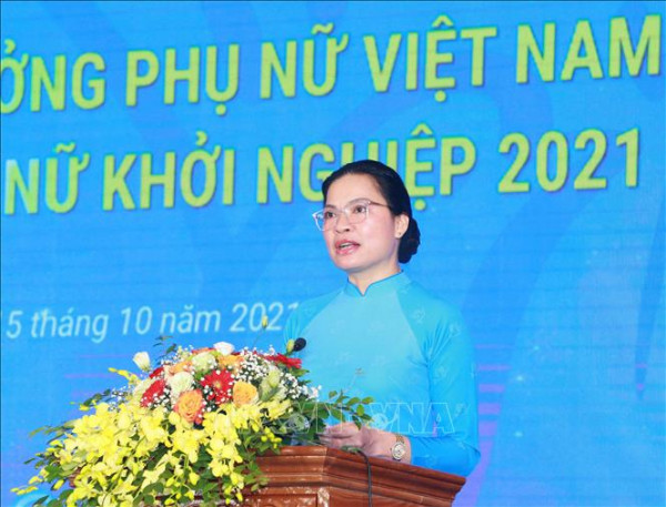 Hai điển hình của Bộ Công an nhận Giải thưởng Phụ nữ Việt Nam năm 2021 -0