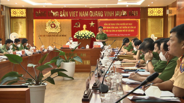 MPS leader works with HCMC on ensuring public order and security in post-COVID-19 period  -0