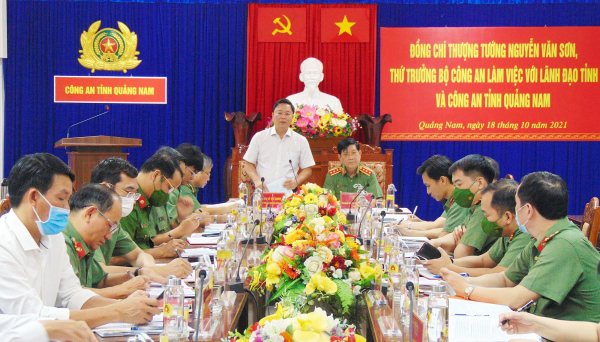 Thứ trưởng Nguyễn Văn Sơn làm việc với lãnh đạo tỉnh và Công an tỉnh Quảng Nam -1