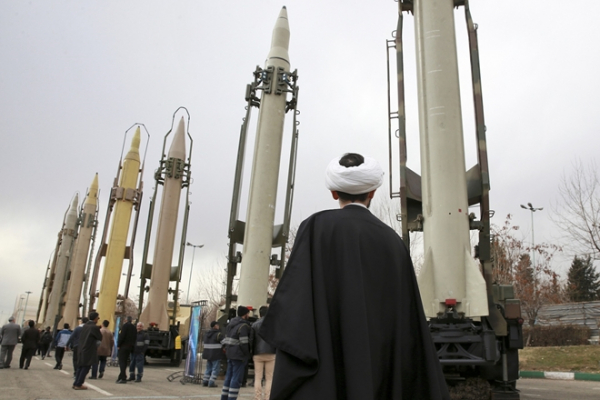 Iran tuyên bố sở hữu kho tên lửa 