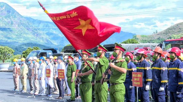 Diễn tập phương án chữa cháy tại Nhà máy Thủy điện Sơn La -0