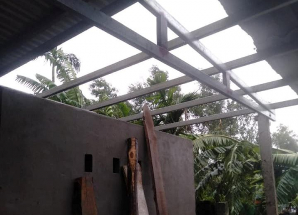 Gió lốc xoáy khiến hơn 20 căn nhà bị hư hỏng tại Đà Nẵng  -0