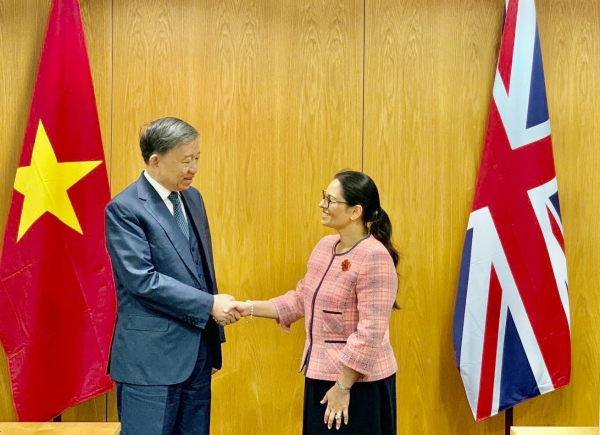 Tăng cường mối quan hệ hợp tác giữa Bộ Công an Việt Nam và Bộ Nội vụ Anh -1