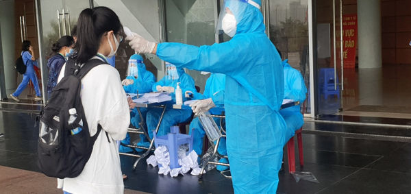 Đà Nẵng tiêm 46.000 liều vaccine cho học sinh -0