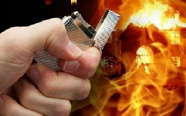 Điểm tin 3/11: Mâu thuẫn vợ chồng, tẩm xăng đốt phòng ngủ làm 5 người bị bỏng -0