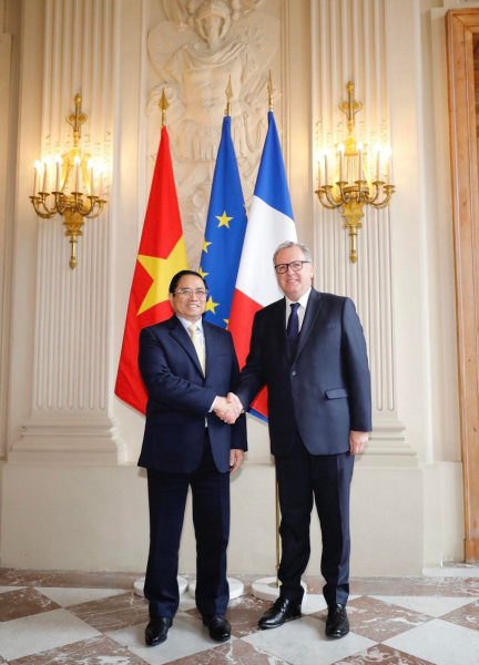 Thủ tướng Phạm Minh Chính hội kiến Chủ tịch Quốc hội Pháp Richard Ferrand -0