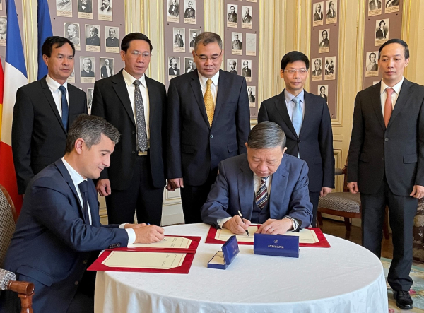 Củng cố quan hệ hợp tác giữa Bộ Công an Việt Nam và Bộ Nội vụ Pháp -0