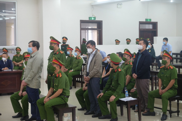 Vụ án nhận hối lộ 5 tỷ đồng: Bị cáo Nguyễn Duy Linh bị tuyên 14 năm tù -0