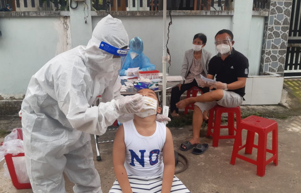 Vượt 1.000 ca nhiễm trong một ngày, lo ngại học sinh Đồng Nai trở lại trường -0