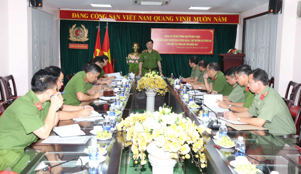 Thứ trưởng Bộ Công an Nguyễn Duy Ngọc thăm và làm việc tại Công an tỉnh Đồng Nai -0
