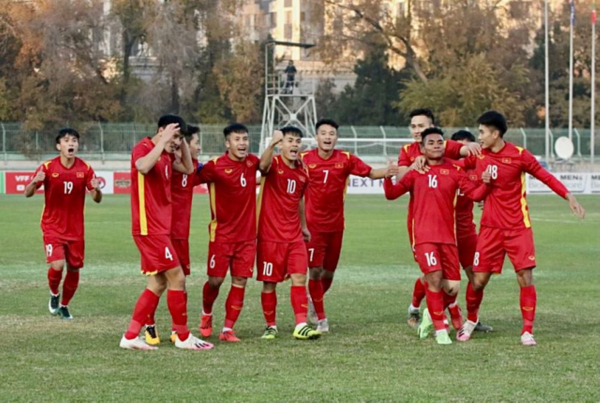 Tặng bằng khen cho cầu thủ giúp U23 Việt Nam vào vòng chung kết U23 châu Á 2022 -0