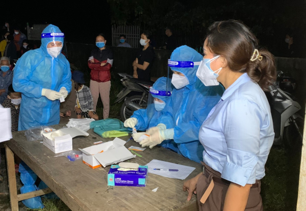  	Tăng cường dập chùm lây nhiễm COVID-19 ở các xã vùng cao Quảng Bình -0