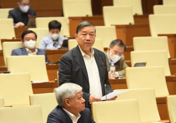 Minister To Lam clears up legislators’ concerns -0