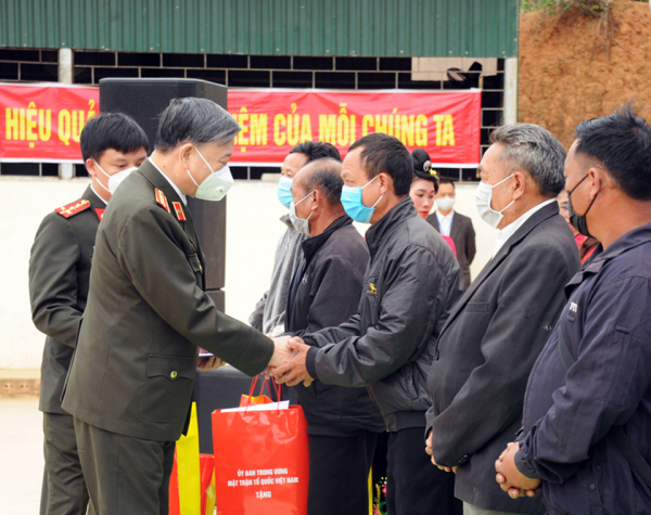 Bộ trưởng Tô Lâm dự “Ngày hội Đại đoàn kết toàn dân tộc” tại Điện Biên -0