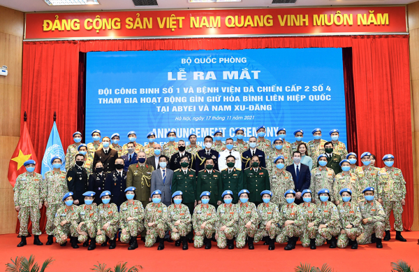 Việt Nam ra mắt Đội Công binh GGHB LHQ và Bệnh viện dã chiến cấp 2 số 4 -0