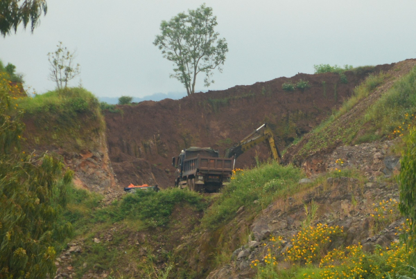 Cần làm rõ việc khai thác khoáng sản bất hợp pháp ở Lâm Đồng -0