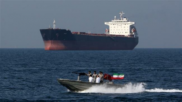 Iran lại bắt tàu dầu nước ngoài -0