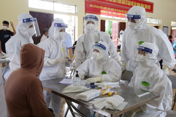Việt Nam lại vượt mốc 10.000 ca nhiễm COVID-19, Hà Nội chuản bị điều trị F0 nhẹ tại xã, phường -0