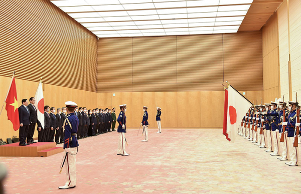 Lễ đón trọng thể Thủ tướng Phạm Minh Chính thăm chính thức Nhật Bản -0