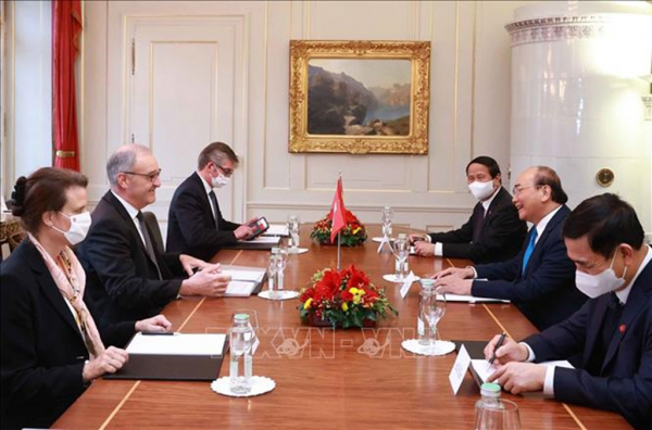 Tổng thống Thụy Sĩ chủ trì lễ đón chính thức Chủ tịch nước Nguyễn Xuân Phúc -0