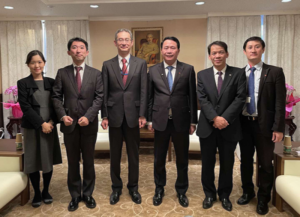 Deputy Minister Le Quoc Hung meets Japanese police leader -0
