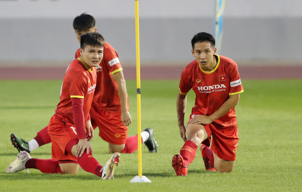 Đỗ Hùng Dũng và căn bệnh thành tích nguy hiểm của bóng đá Việt Nam -0