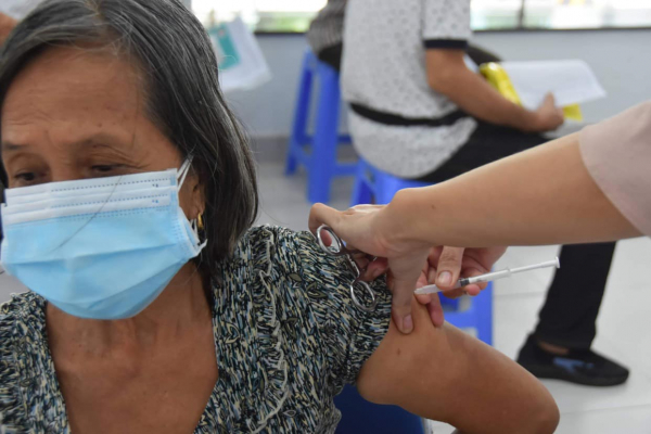 Hôm nay, 58 tỉnh ghi nhận 14.599 F0, TP Hồ Chí Minh sẽ tiêm vaccine nhắc lại vào ngày 10/8 -0