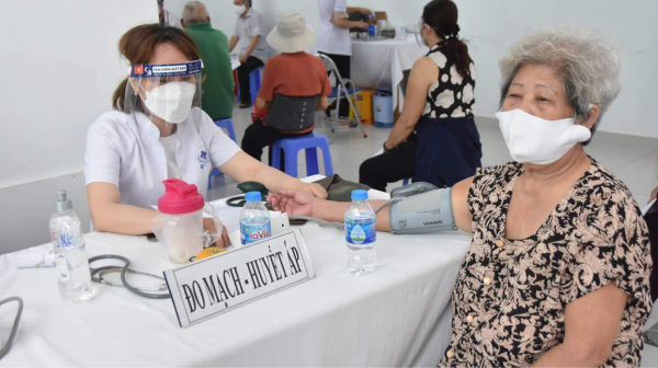 Việt Nam đủ vaccine tiêm mũi nhắc lại, đang đánh giá nguyên nhân F0 tử vong cao -0