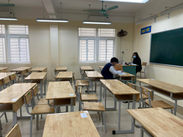 Sở GD&ĐT Hà Nội nói gì về việc cả trường THPT học chỉ có 1 học sinh đến lớp? -0