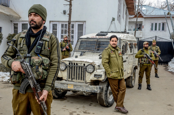 Những toán quân bịt mặt ở Kashmir -0
