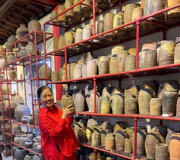 GS Thái Kim Lan gần 40 năm tâm huyết với Bảo tàng Gốm từ sông Hương -0
