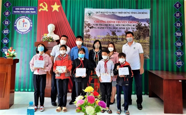 Quỹ Bảo vệ và Phát triển rừng Lâm Đồng đồng hành cùng học sinh dân tộc thiểu số -0