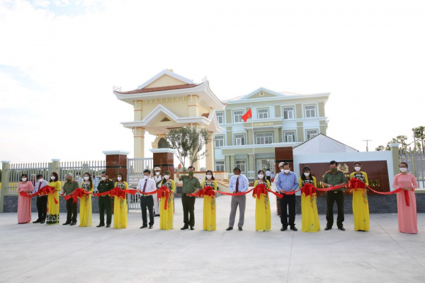 Đồng Chí Lê Tấn Tới dự lễ khánh thành trụ sở Công an xã Bình Tịnh -0