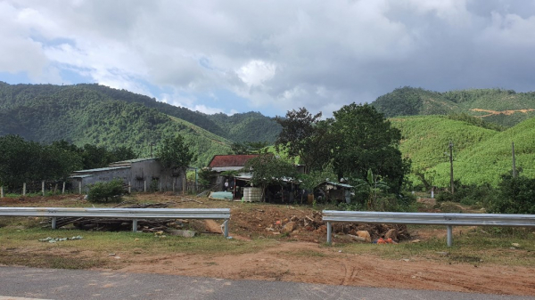 Đà Nẵng:  Chấn chỉnh tình trạng “phá rào chắn”, mở đường tắt cao tốc La Sơn – Túy Loan gây hiểm họa TNGT -2