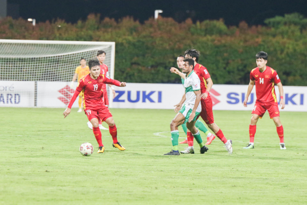 Việt Nam 0  - 0 Indonesia ( hiệp 2): Tiến Linh vào sân -0