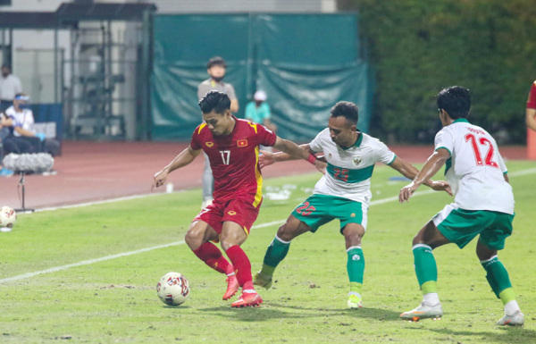 Việt Nam 0  - 0 Indonesia ( hiệp 2): Tiến Linh vào sân -0