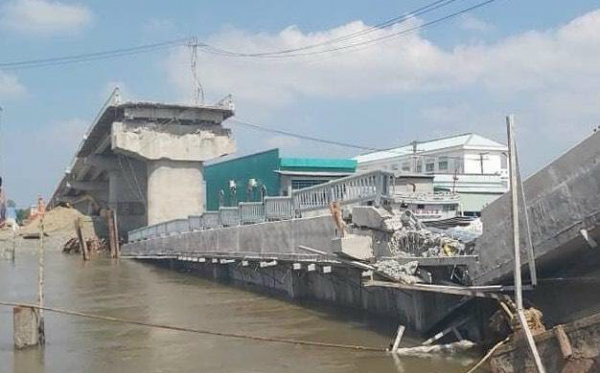 Huyện Phú Tân báo gì về vụ sập cầu Cái Đôi Vàm ? -0