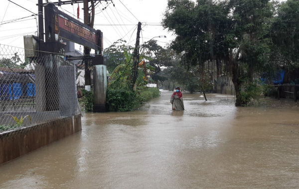 Mưa lớn gây ngập lụt cục bộ tại nhiều xã thấp trũng ở Thừa Thiên-Huế -0