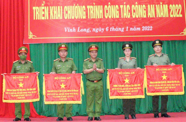 Công an Vĩnh Long triển khai chương trình công tác Công an năm 2022 -0