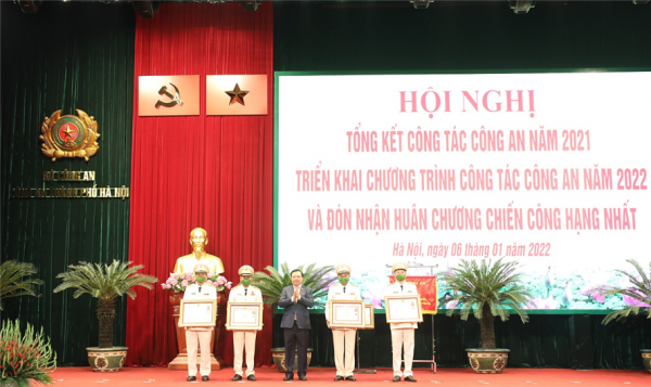 Hanoi police asked to take people as target of their service -0