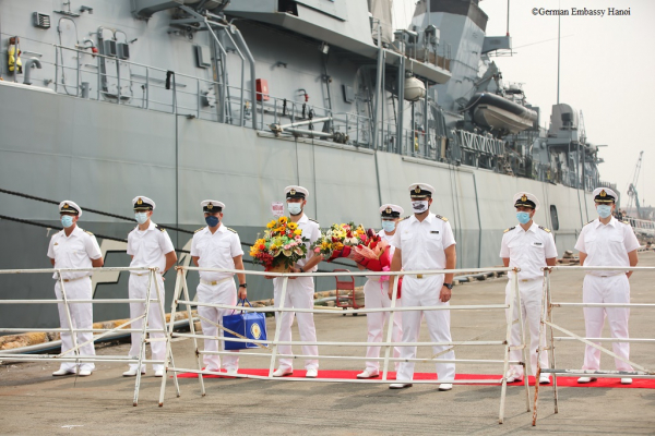 Lần đầu tiên một tàu Hải quân Đức tới thăm Việt Nam -0