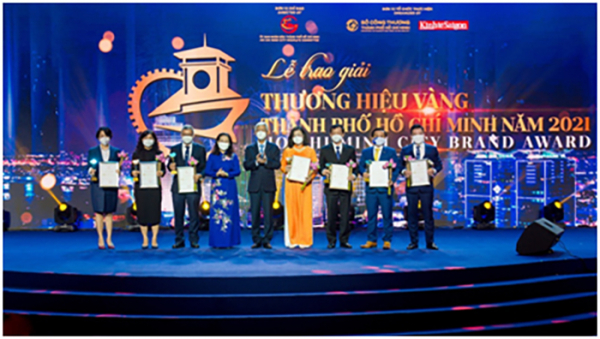 Tập đoàn Hưng Thịnh nhận giải thưởng Thương hiệu Vàng TP HCM 2021 -0