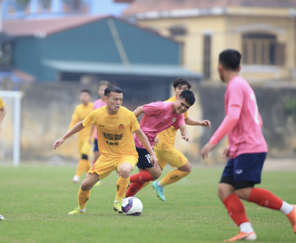 Hết hiệp 1: CLB bóng đá CAND 1-0 Hồng Lĩnh Hà Tĩnh -0