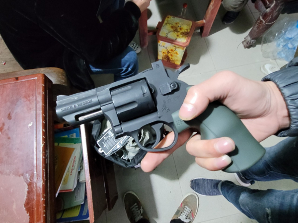 Đối tượng cướp tiền ở ngân hàng khai gì tại cơ quan Công an? -1