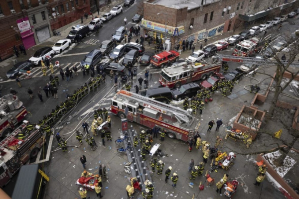 Cháy chung cư New York, 9 em bé thiệt mạng -0